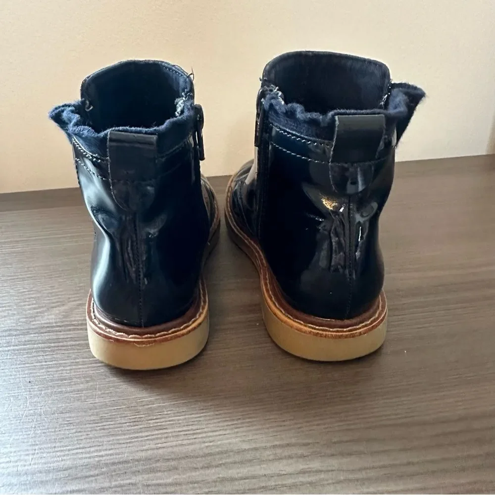 Zara girls size 27 navy patent leather boots
